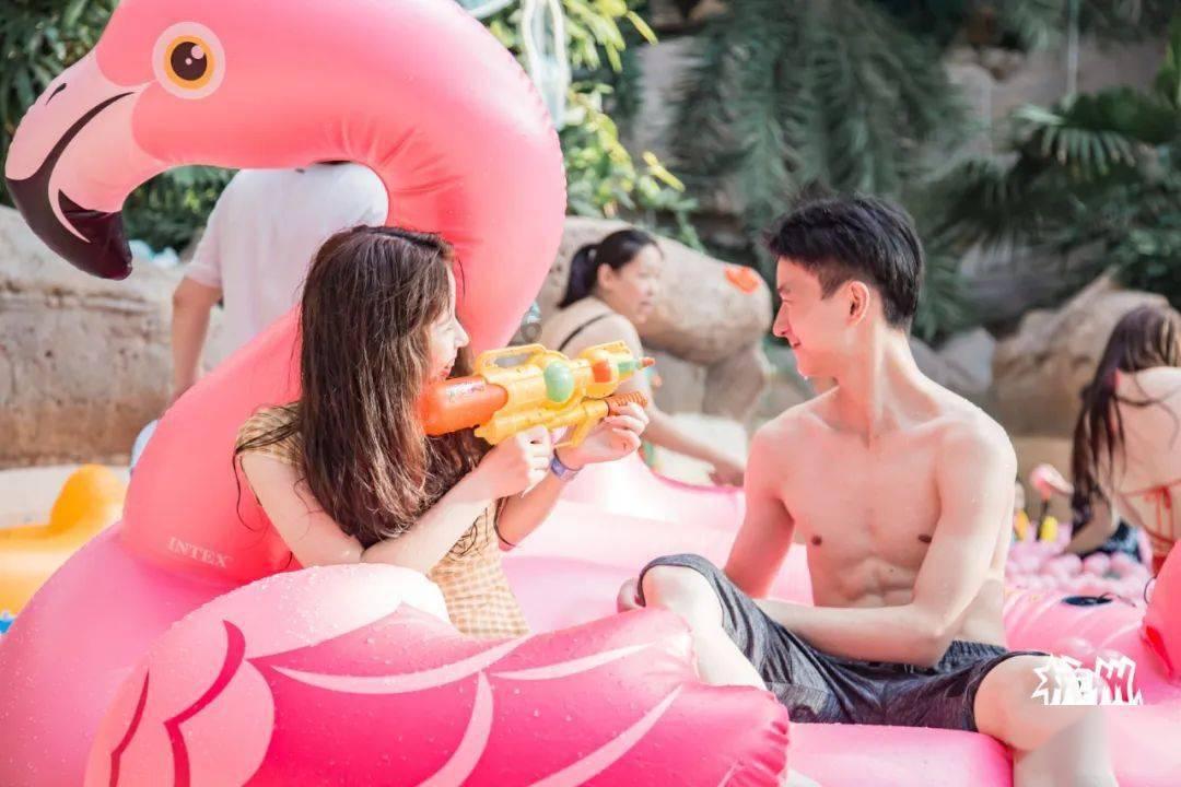 探索世界,与肚子右侧最下面有点疼是怎么回事?一起畅谈